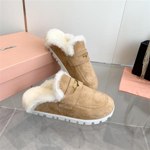 20243518944593 26023